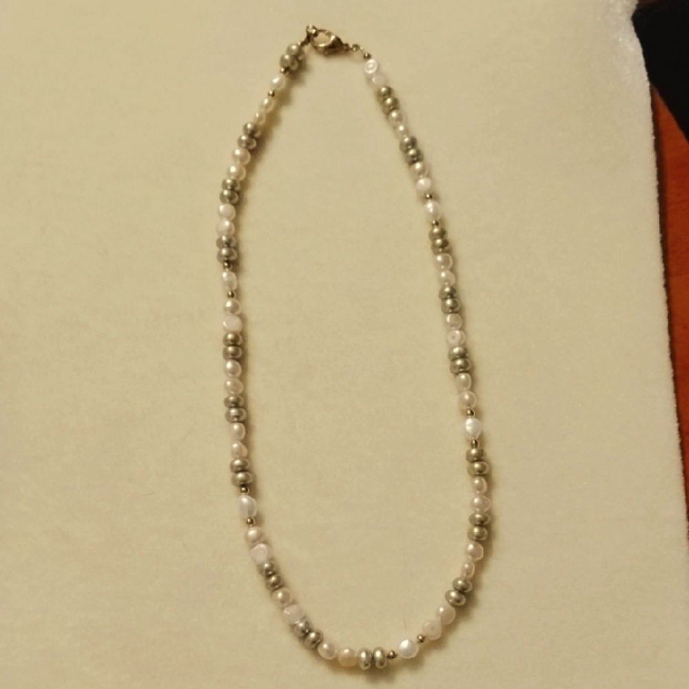 HAND CRAFTED FRESHWATER PEARL NECKLACE